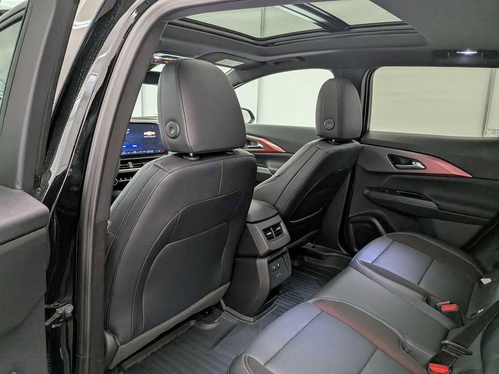 New 2026 Chevrolet Equinox EV RS image 19