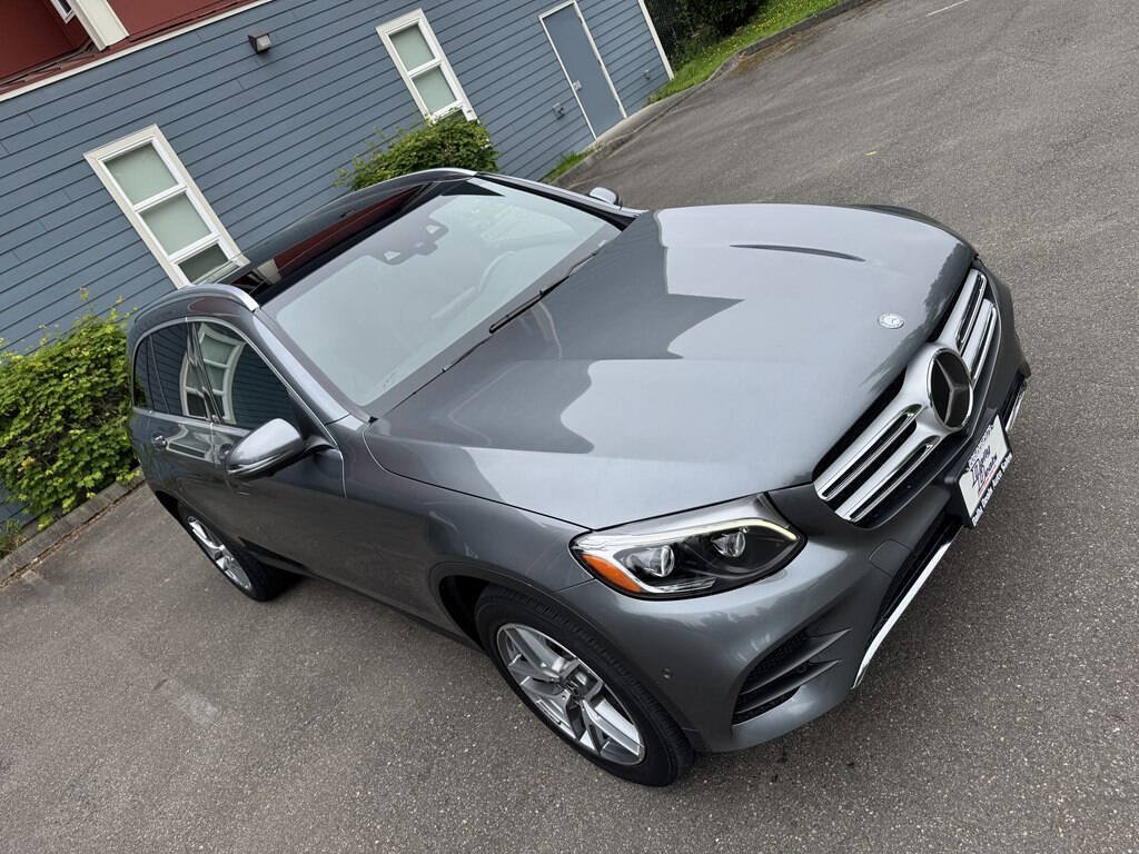 Used 2017 Mercedes-Benz GLC 300 4MATIC image 10