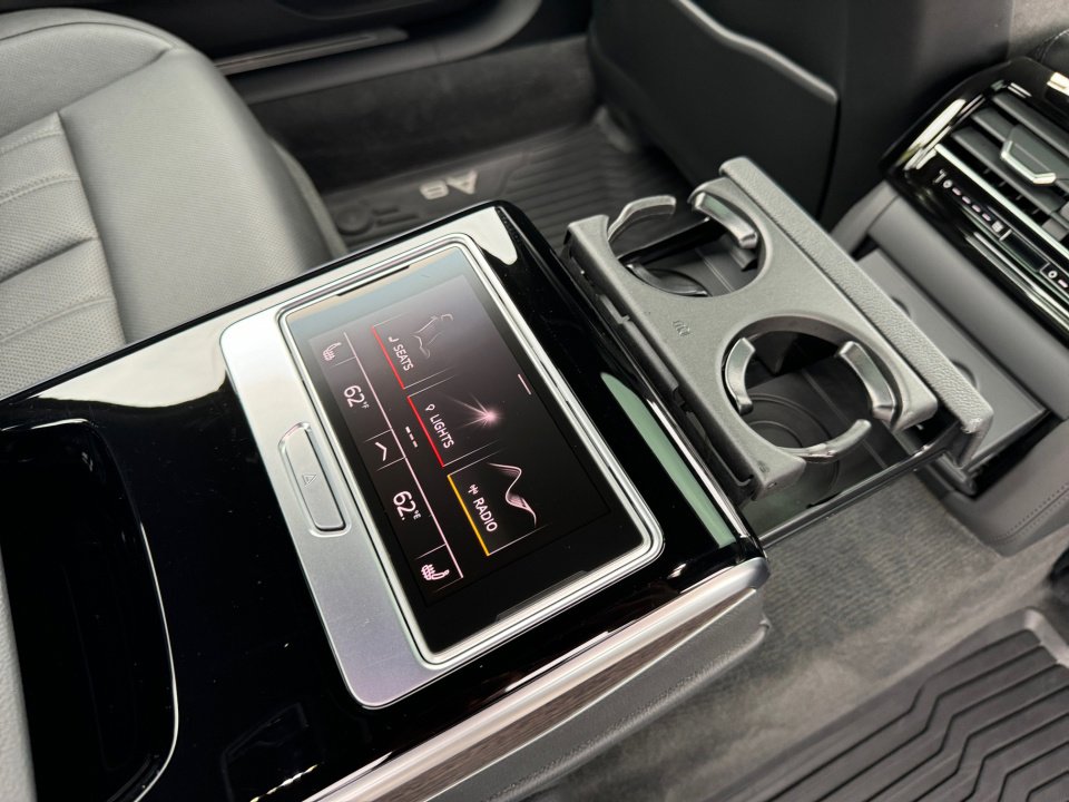 Used 2021 Audi A8 L 3.0T w/ Executive Plus Package image 33