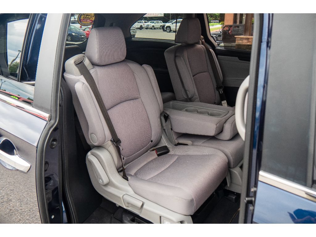 Used 2021 Honda Odyssey EX image 18