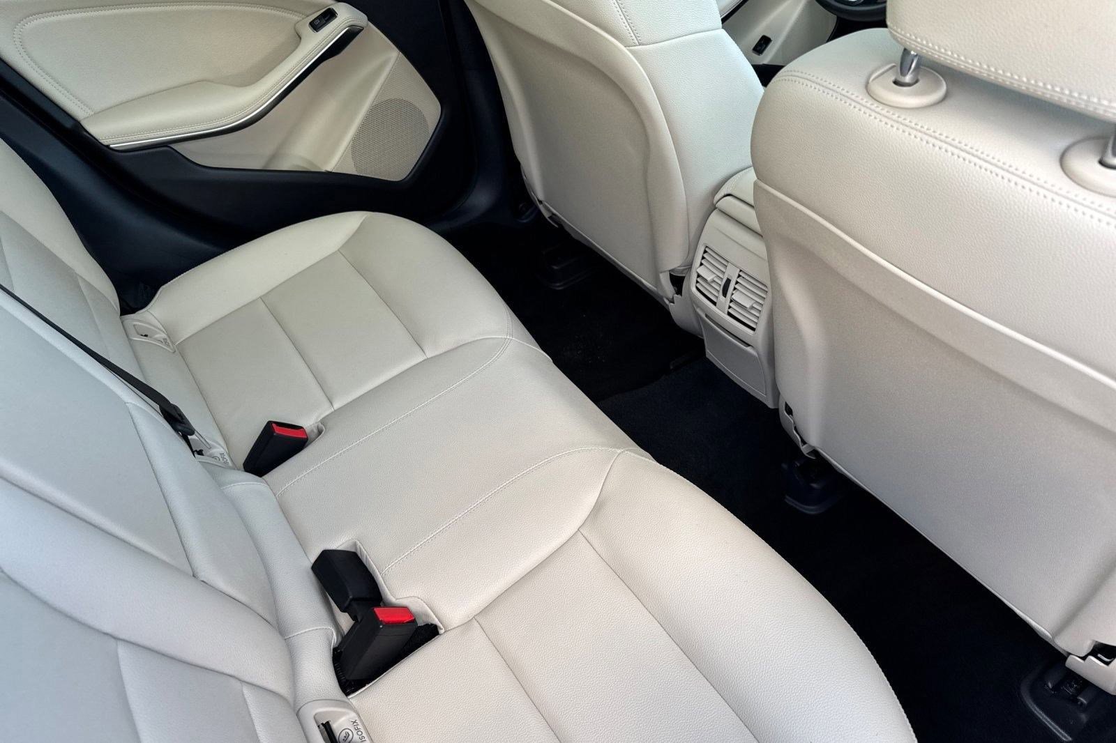 Certified 2018 Mercedes-Benz GLA 250 4MATIC image 29