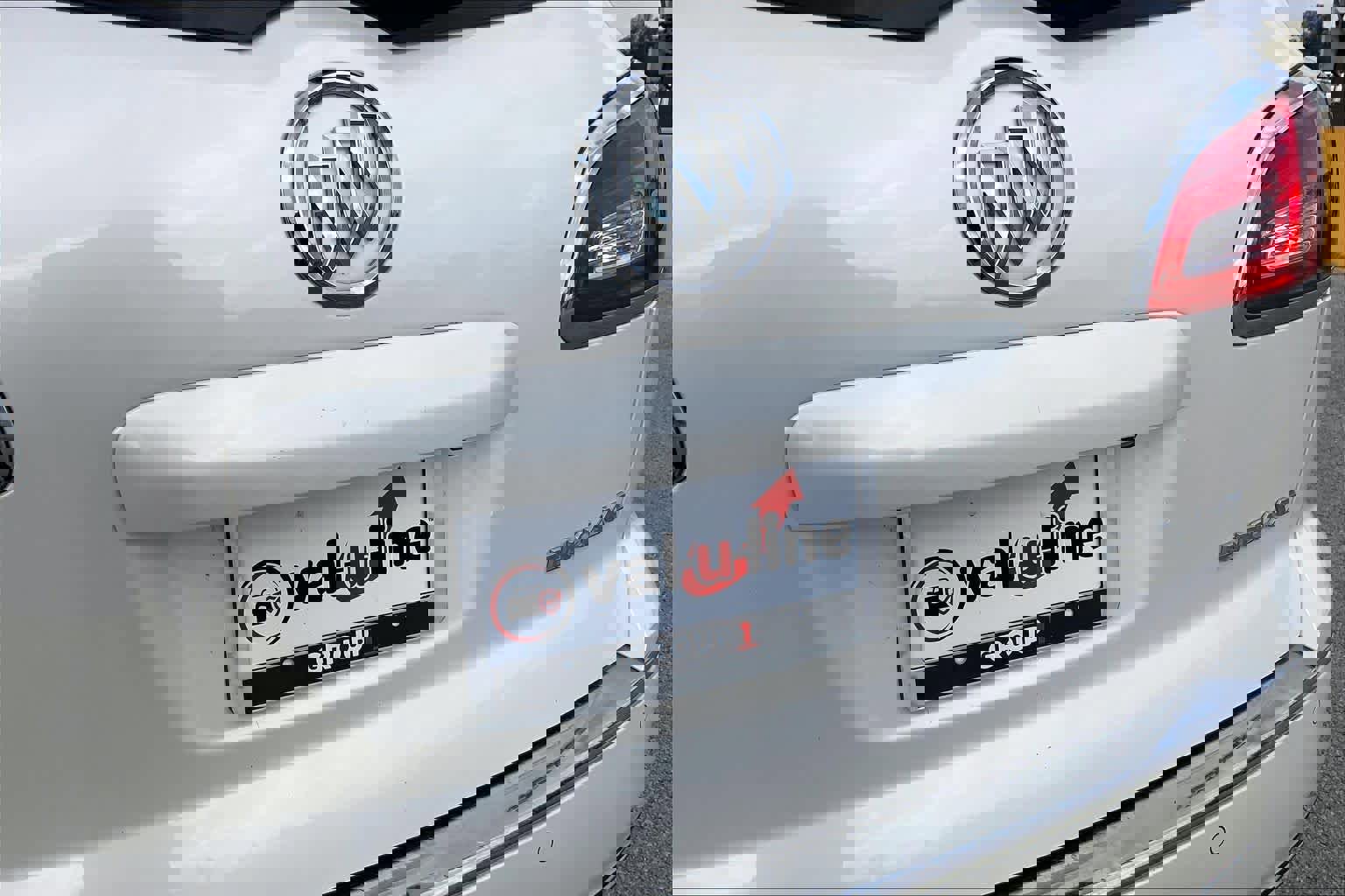 Used 2014 Buick Enclave Premium w/ Trailering Provision Package image 9