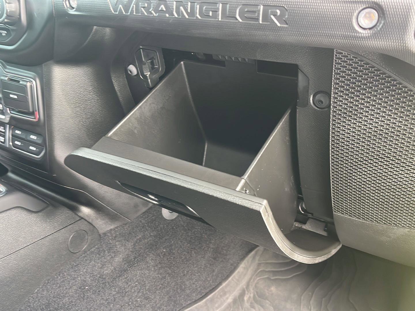 Used 2023 Jeep Wrangler Rubicon w/ Steel Bumper Group image 32