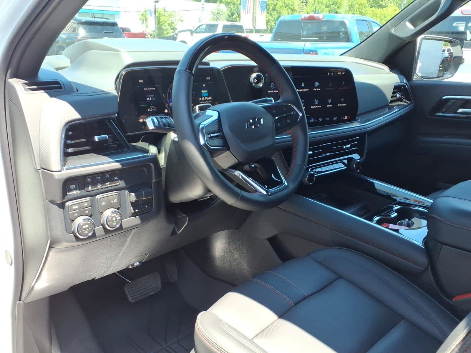 Certified 2026 Chevrolet Suburban RST w/ Advanced Technology Package AWD/4WD image 9