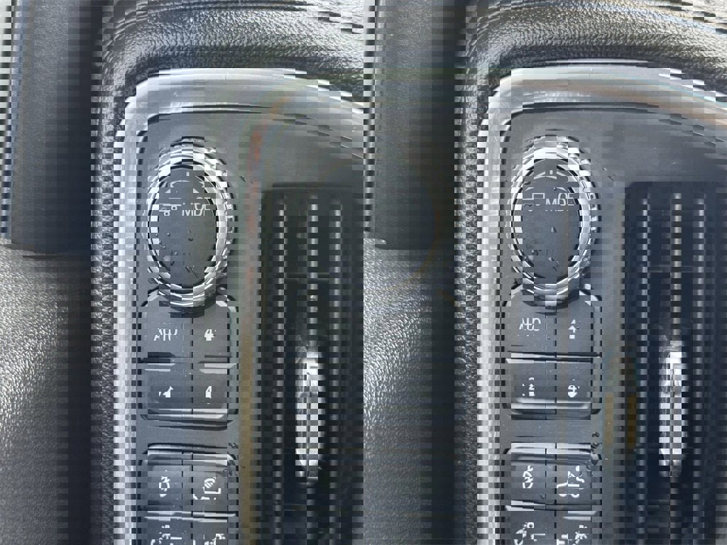 Used 2021 GMC Sierra 1500 SLT w/ SLT Premium Package image 23