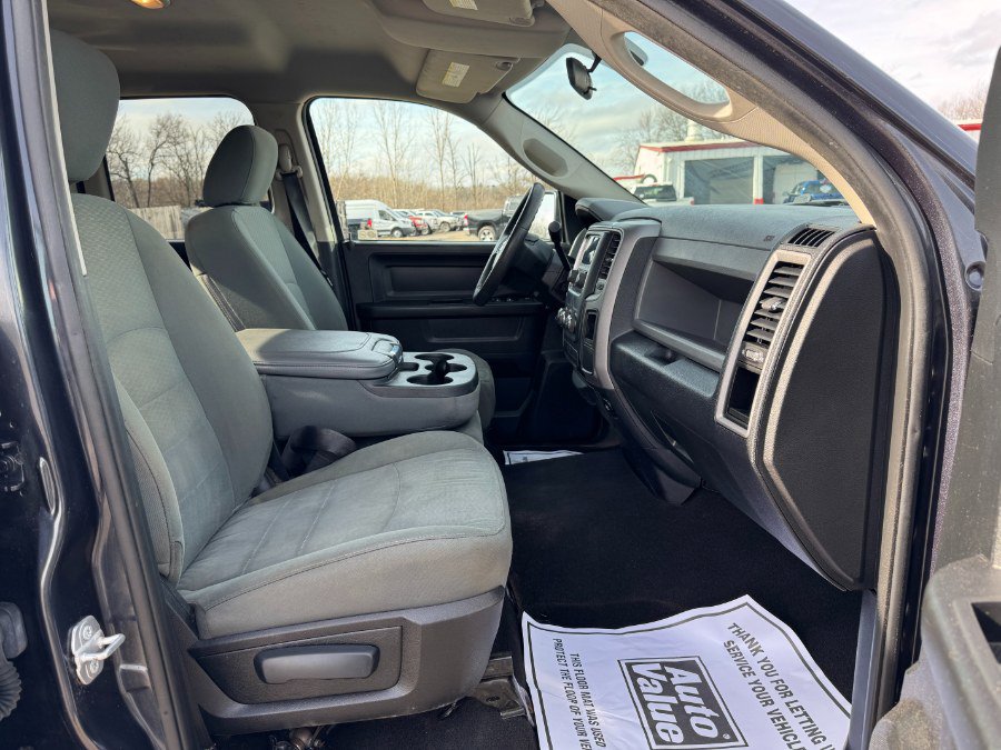 Used 2016 RAM 1500 ST w/ SXT Appearance Group image 18