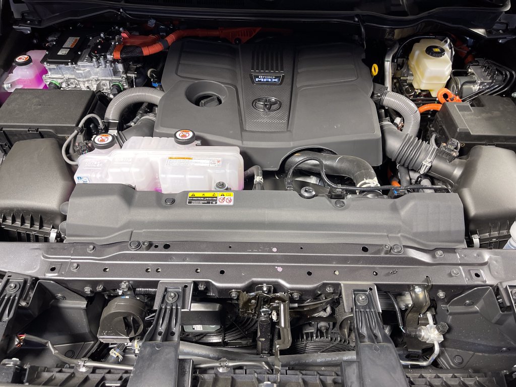 New 2026 Toyota Tundra Platinum w/ TRD Off-Road Package AWD/4WD image 9