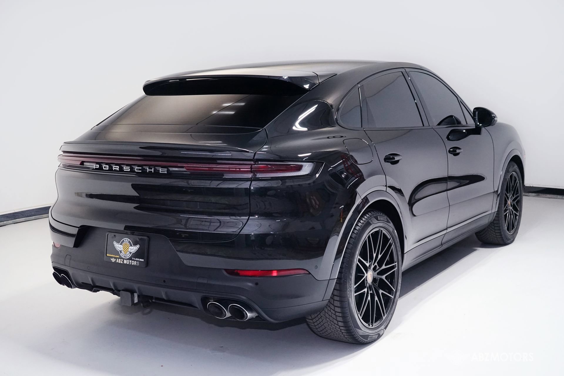 Used 2026 Porsche Cayenne Coupe w/ Premium Package Plus AWD/4WD image 6
