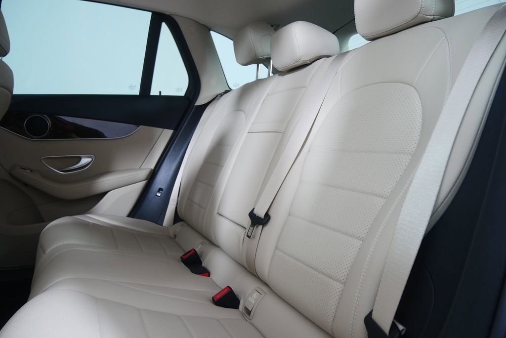 Used 2017 Mercedes-Benz GLC 300 4MATIC image 15