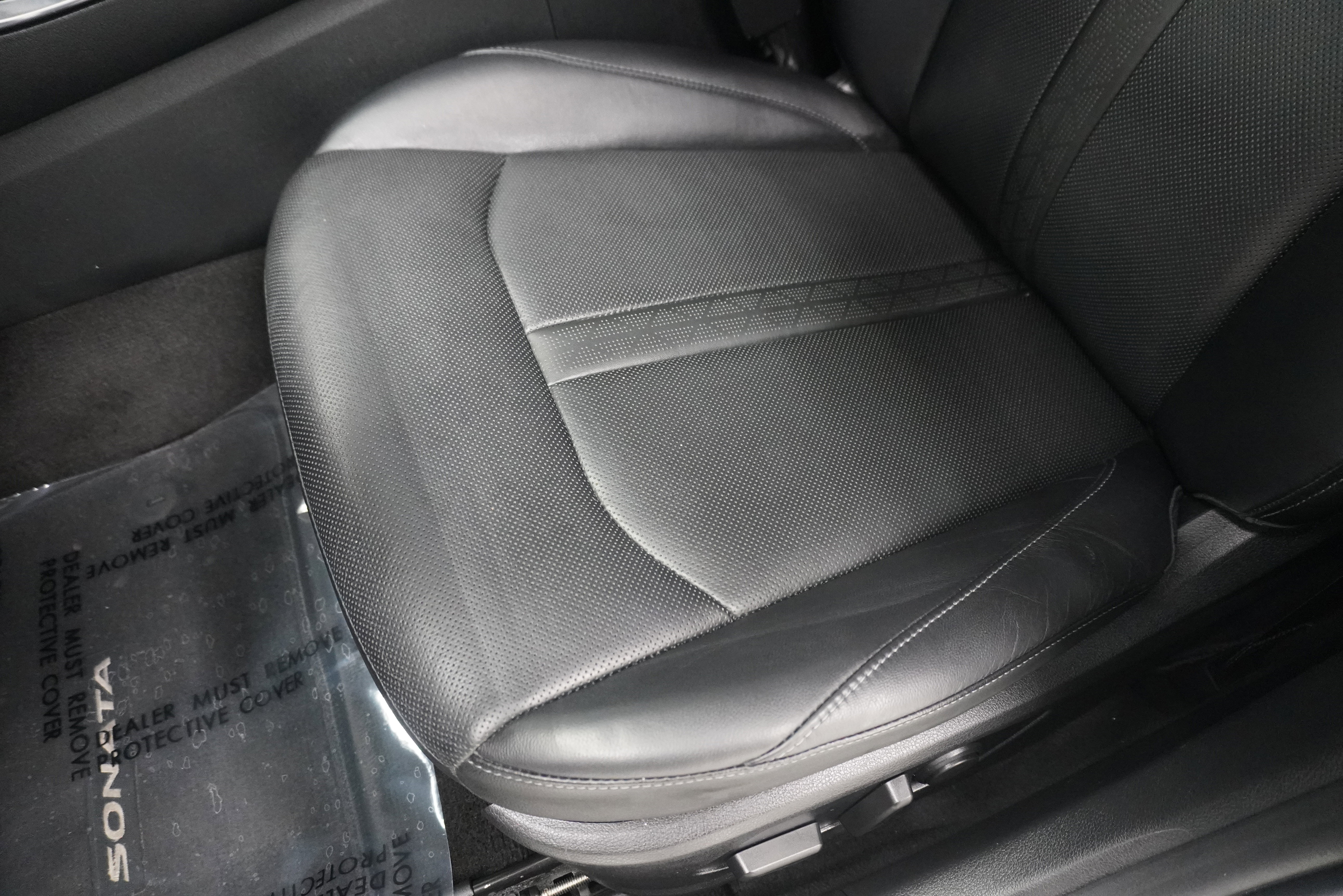 Used 2021 Hyundai Sonata Limited w/ Cargo Package image 12