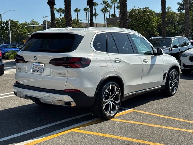 Used 2024 BMW X5 xDrive40i AWD/4WD image 8