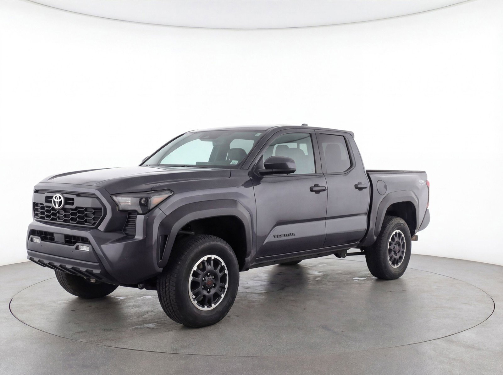 Used 2025 Toyota Tacoma TRD Off-Road image 3