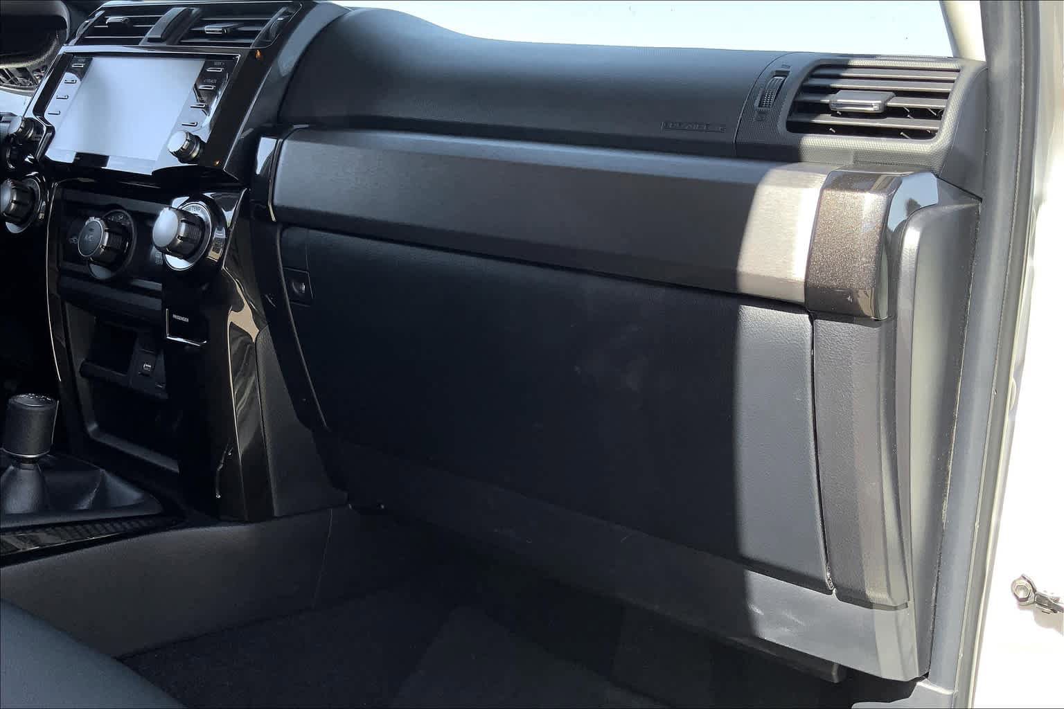 Used 2021 Toyota 4Runner TRD Off-Road Premium AWD/4WD image 19