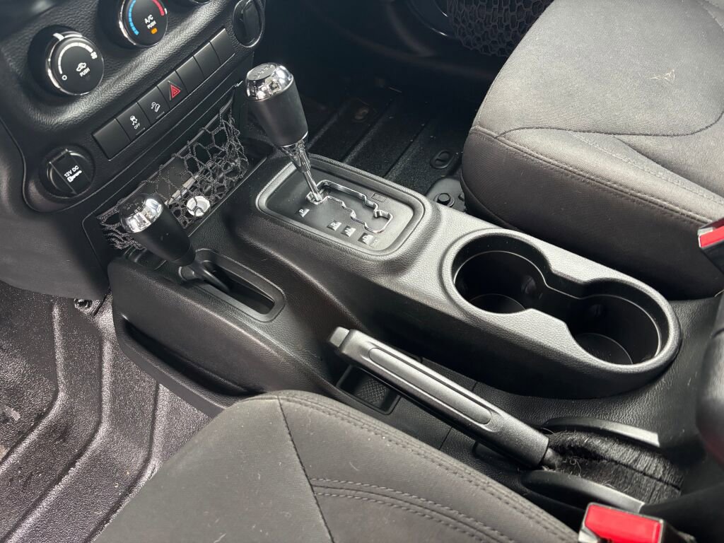 Used 2017 Jeep Wrangler Unlimited Sport w/ Connectivity Group image 15