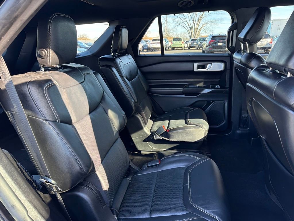 Used 2020 Ford Explorer ST w/ ST Street Pack image 27