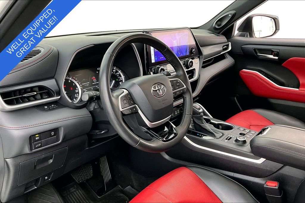 Used 2023 Toyota Highlander XSE image 18