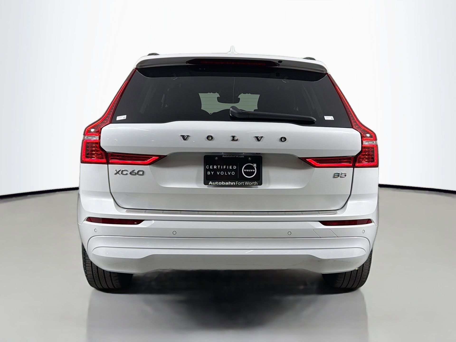Certified 2023 Volvo XC60 B5 Core w/ Protection Package Premier image 7