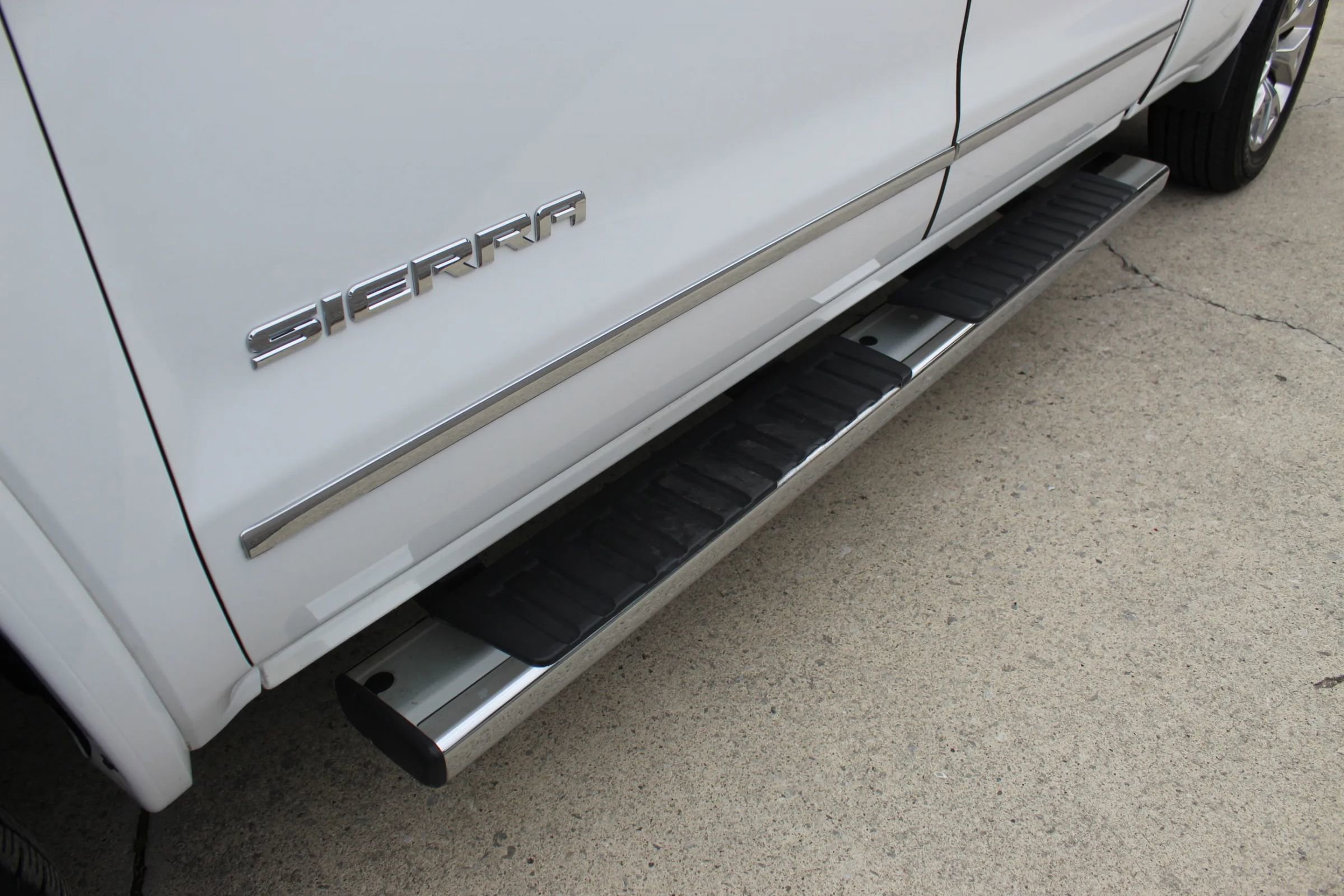 Used 2015 GMC Sierra 1500 SLT w/ SLT Crew Cab Value Package image 10