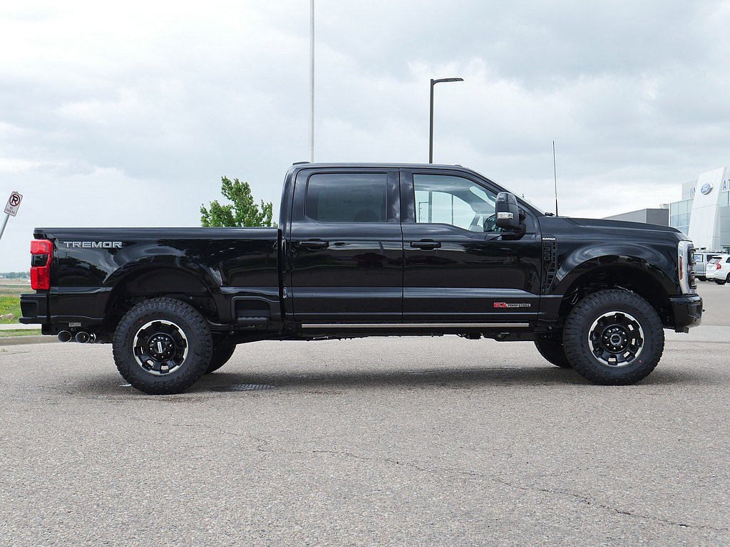 New 2026 Ford F350 Platinum w/ Tremor Off-Road Package AWD/4WD image 6