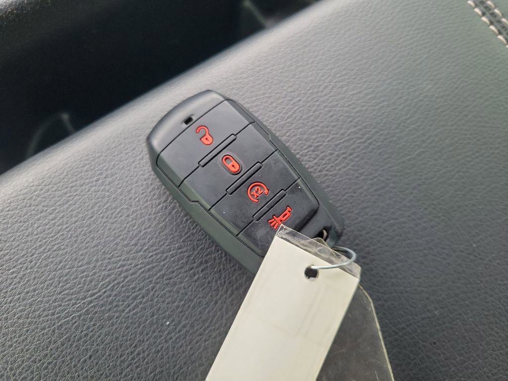 Used 2019 RAM 1500 Laramie image 34