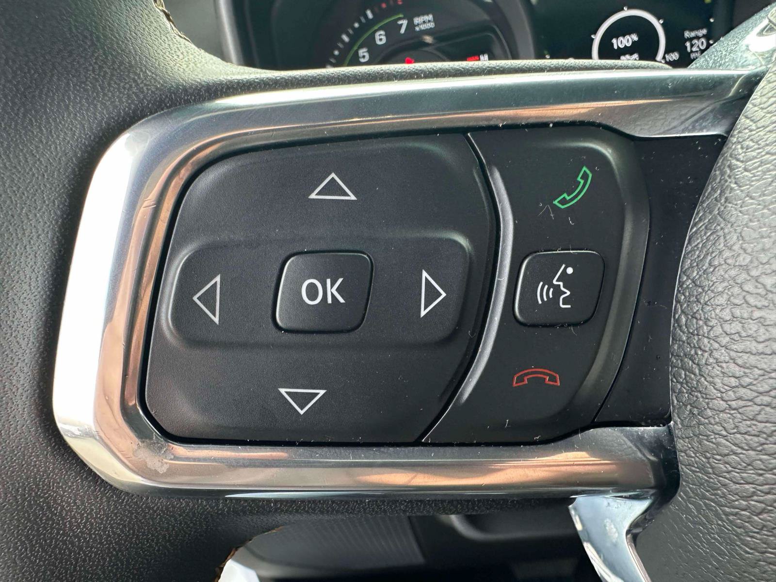 Used 2024 Jeep Wrangler High Altitude AWD/4WD image 19