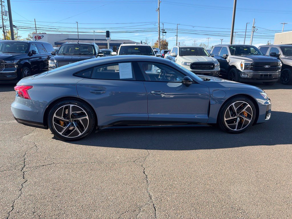 Used 2024 Audi RS e-tron GT w/ Carbon Performance Package AWD/4WD image 7