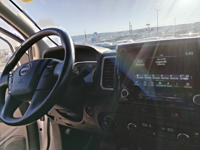 Used 2024 Nissan Frontier SV image 11