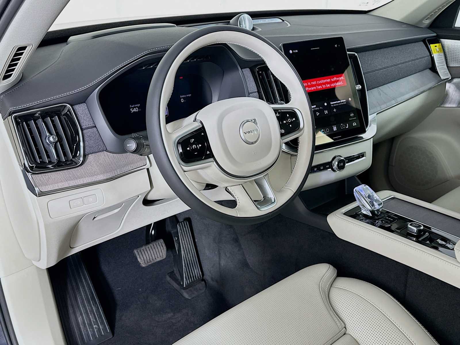 New 2026 Volvo XC90 T8 Ultra w/ Protection Package AWD/4WD image 9