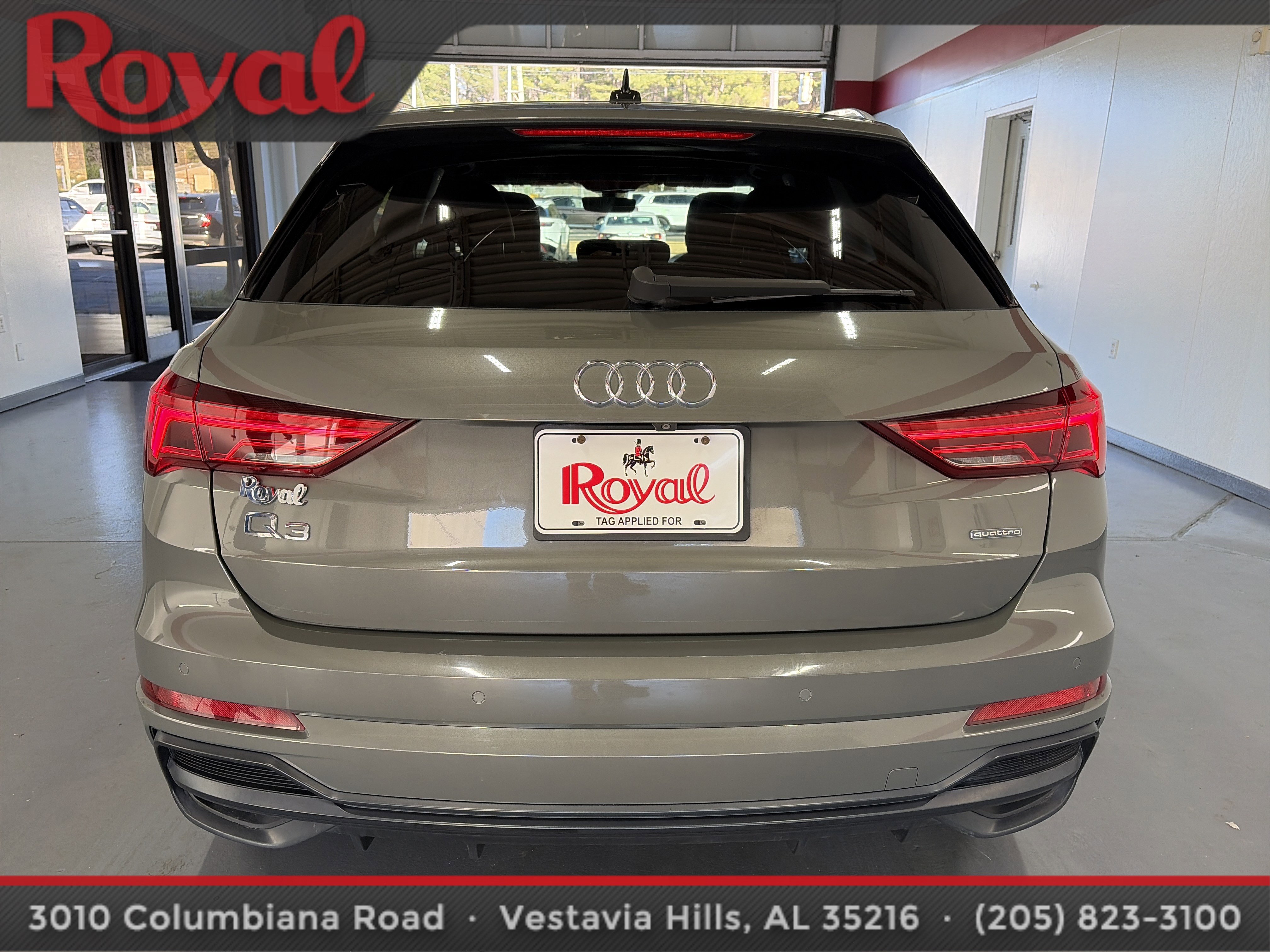 Used 2020 Audi Q3 2.0T Premium w/ Convenience Package image 3