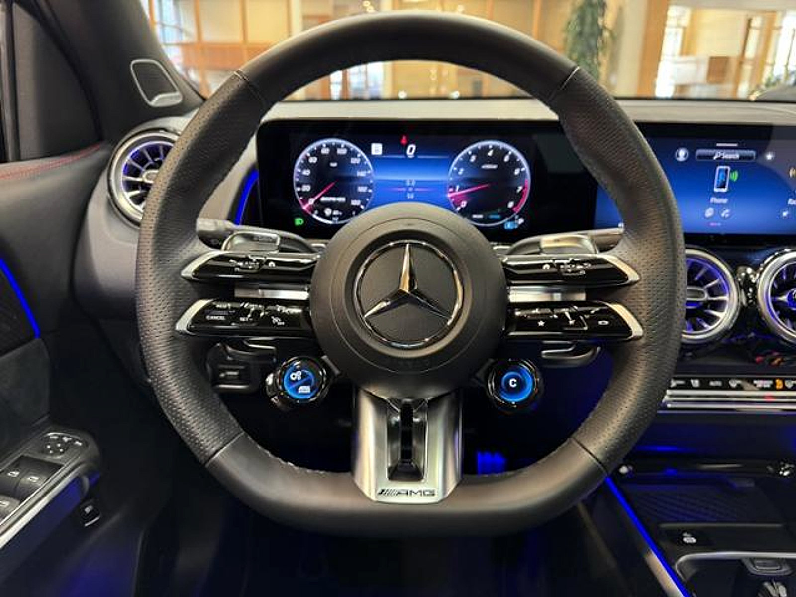 Certified 2025 Mercedes-Benz GLB 35 AMG 4MATIC image 14