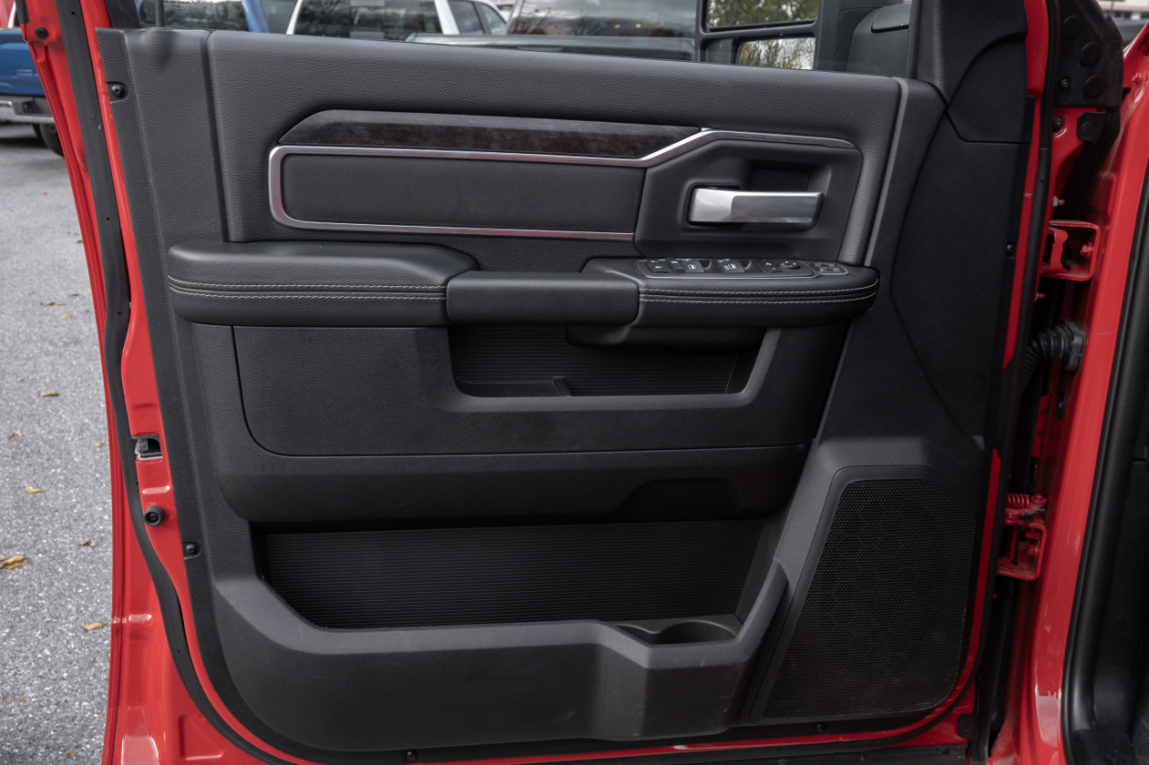 Used 2024 RAM 2500 Big Horn w/ Bed Utility Group image 15