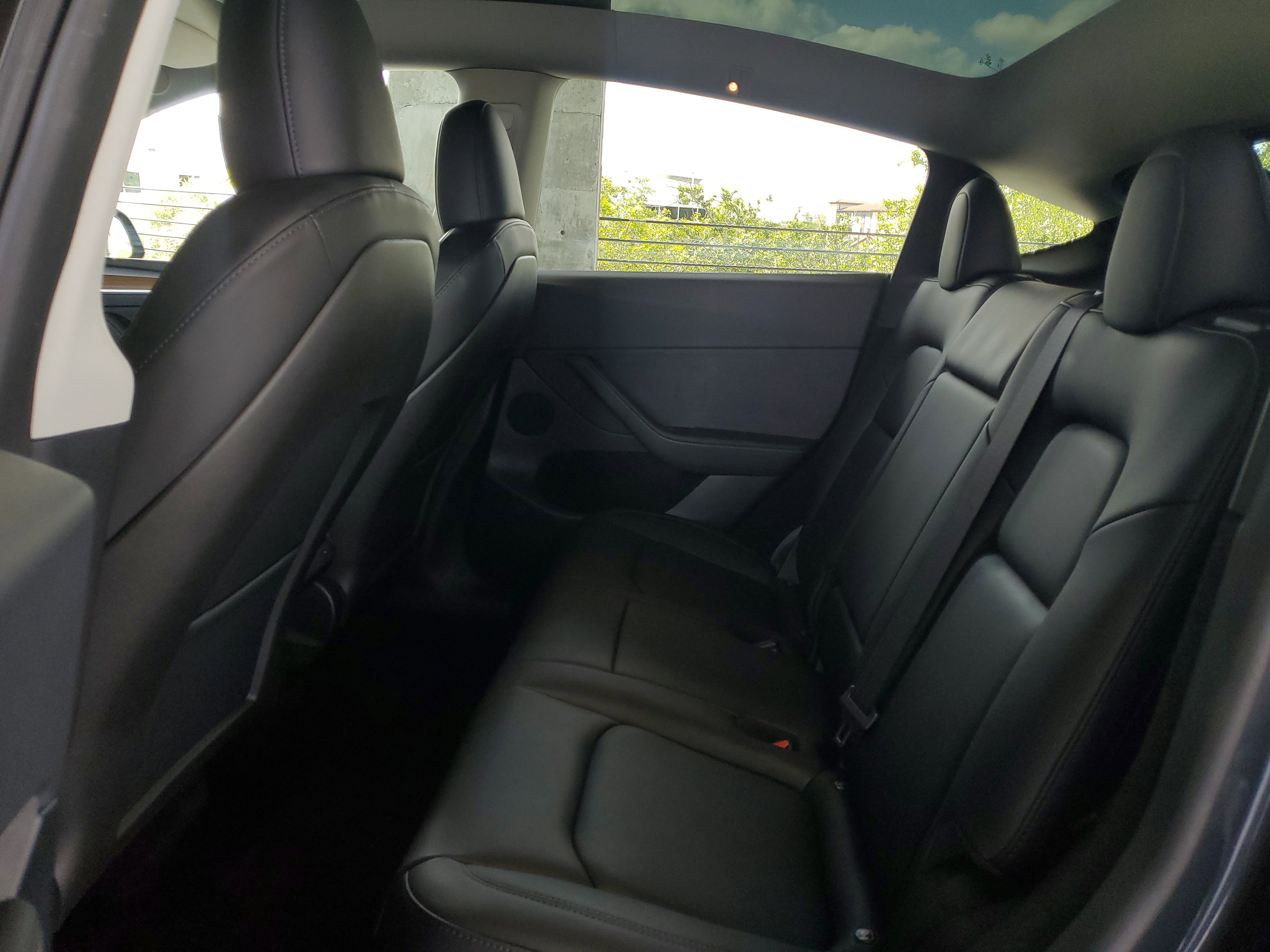 Used 2024 Tesla Model Y Performance AWD/4WD image 9