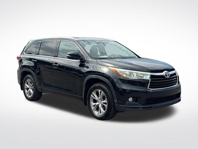 Used 2015 Toyota Highlander XLE AWD/4WD image 9