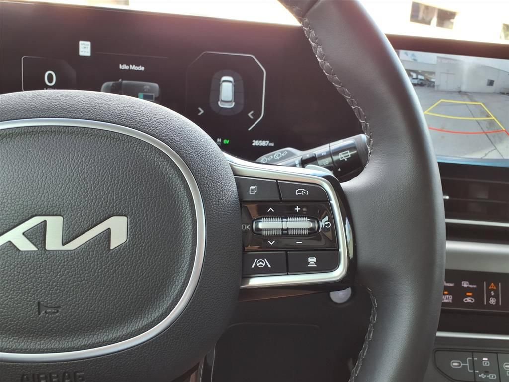 Used 2026 Kia Carnival SX Prestige FWD image 26