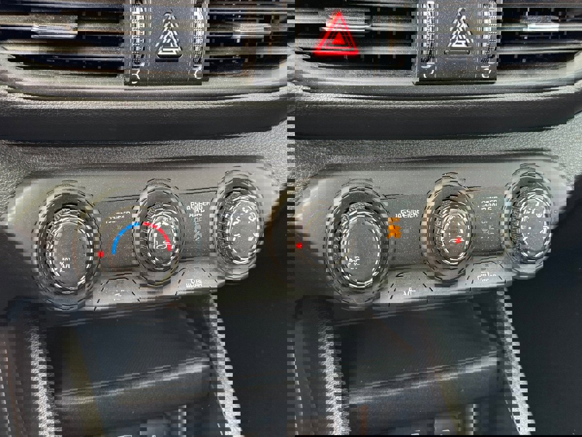 Used 2024 Kia Forte LXS image 30