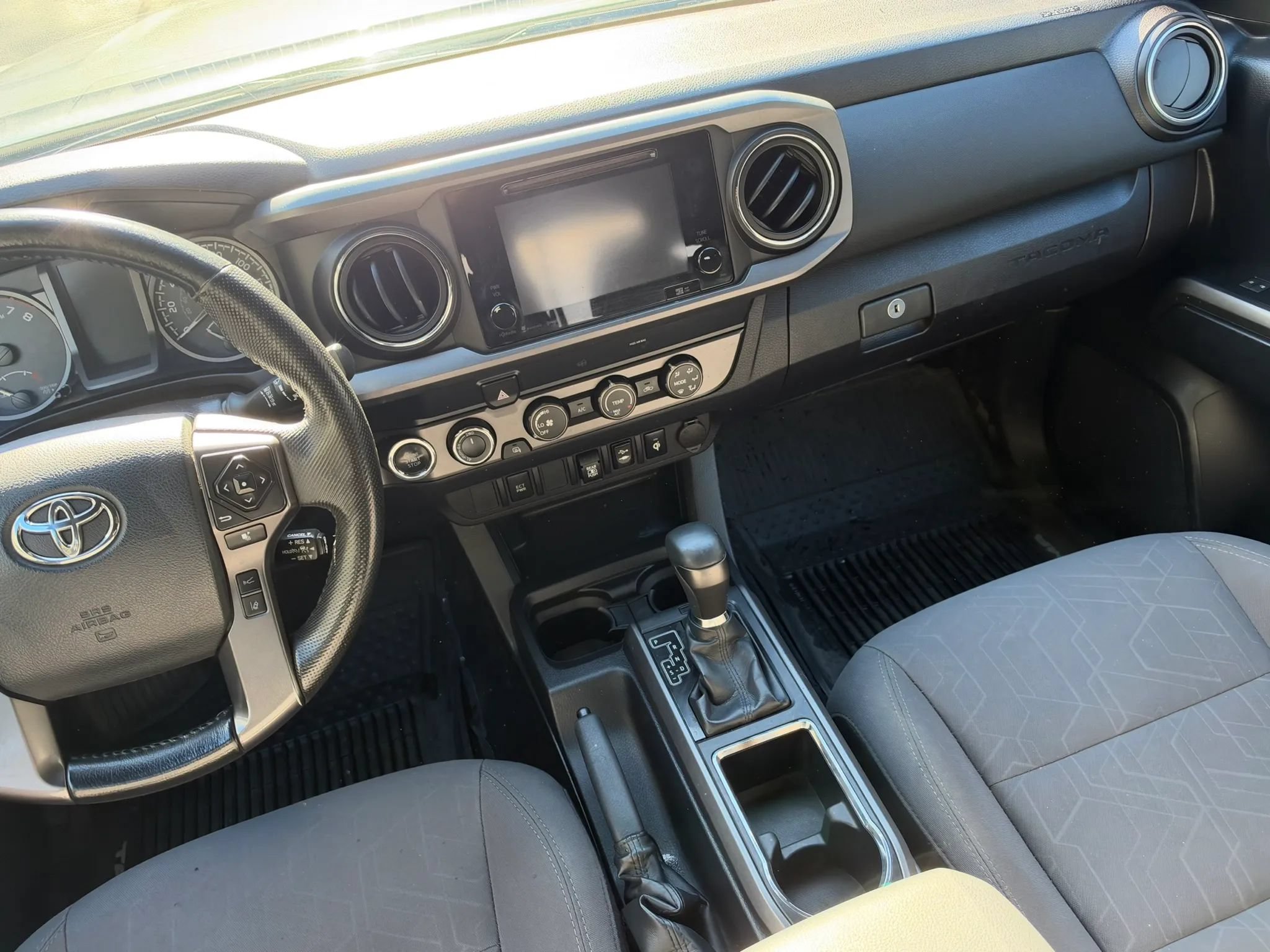 Used 2019 Toyota Tacoma TRD Off-Road AWD/4WD image 20