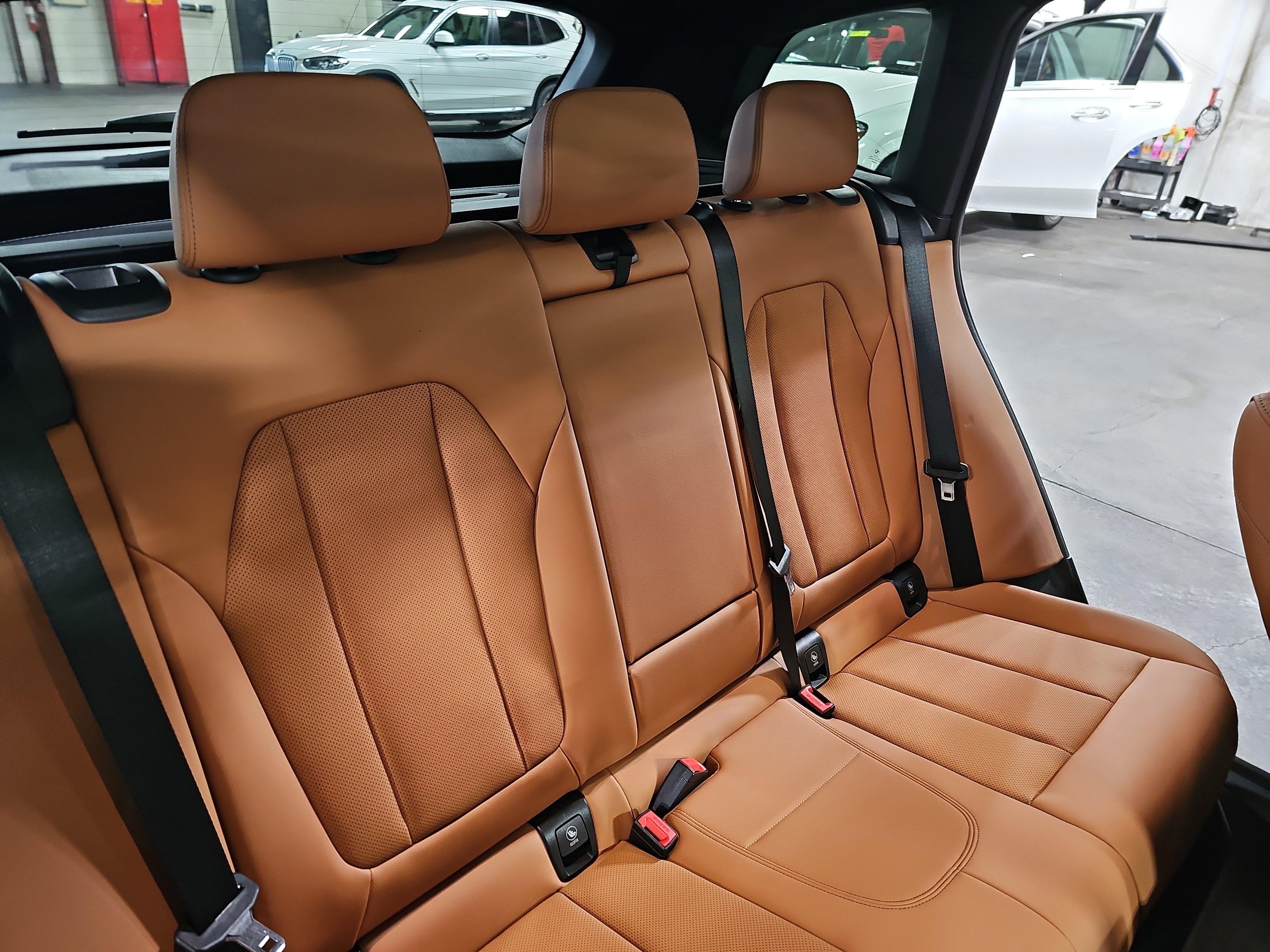 Certified 2023 BMW X3 xDrive30i w/ M Sport Package AWD/4WD image 13