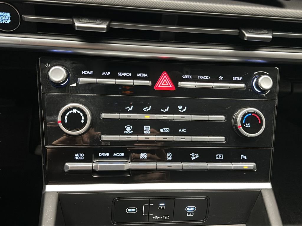 Used 2025 Hyundai Santa Fe SE image 26