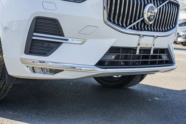Used 2023 Volvo XC60 B5 Plus w/ Protection Package Premier image 15