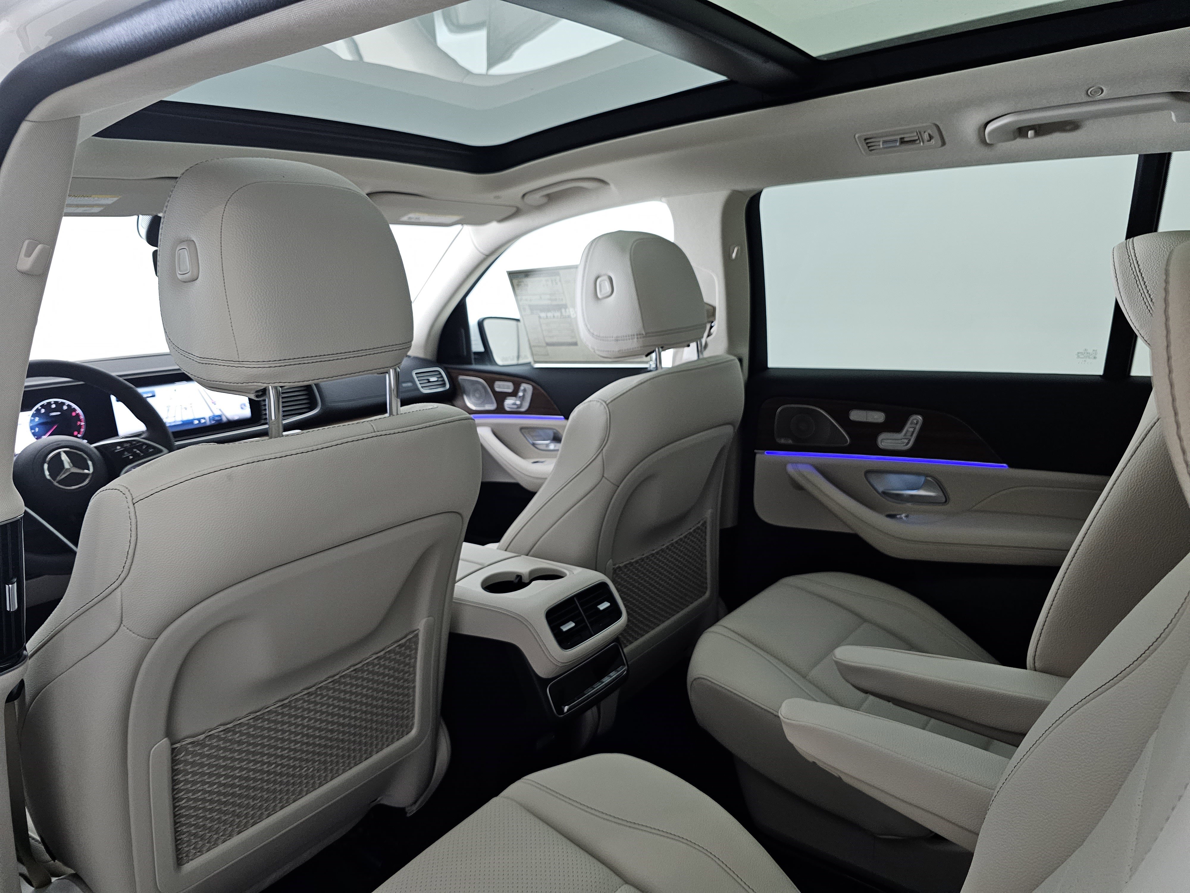 New 2026 Mercedes-Benz GLS 450 4MATIC image 16