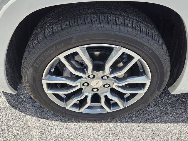 Used 2022 GMC Terrain Denali w/ Denali Premium Package AWD/4WD image 9