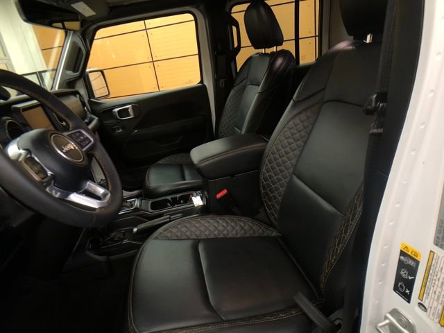 Used 2023 Jeep Gladiator Overland image 10