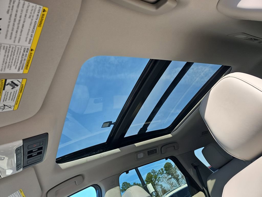 New 2026 Nissan Pathfinder SL w/ SL Premium Package image 34