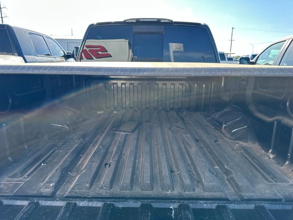 Used 2019 Nissan Titan SV RWD image 5