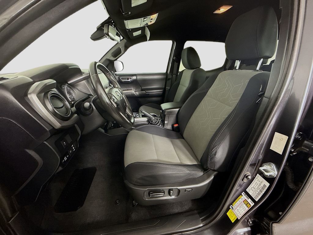 Certified 2021 Toyota Tacoma TRD Off-Road image 14