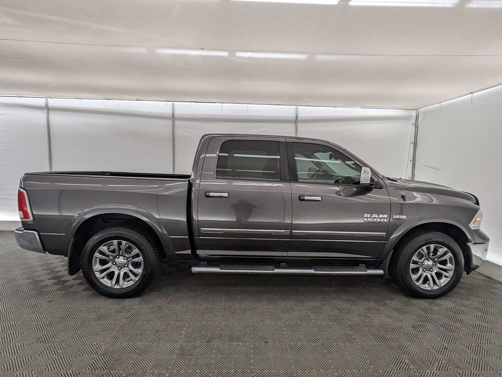 Used 2015 RAM 1500 Limited image 7