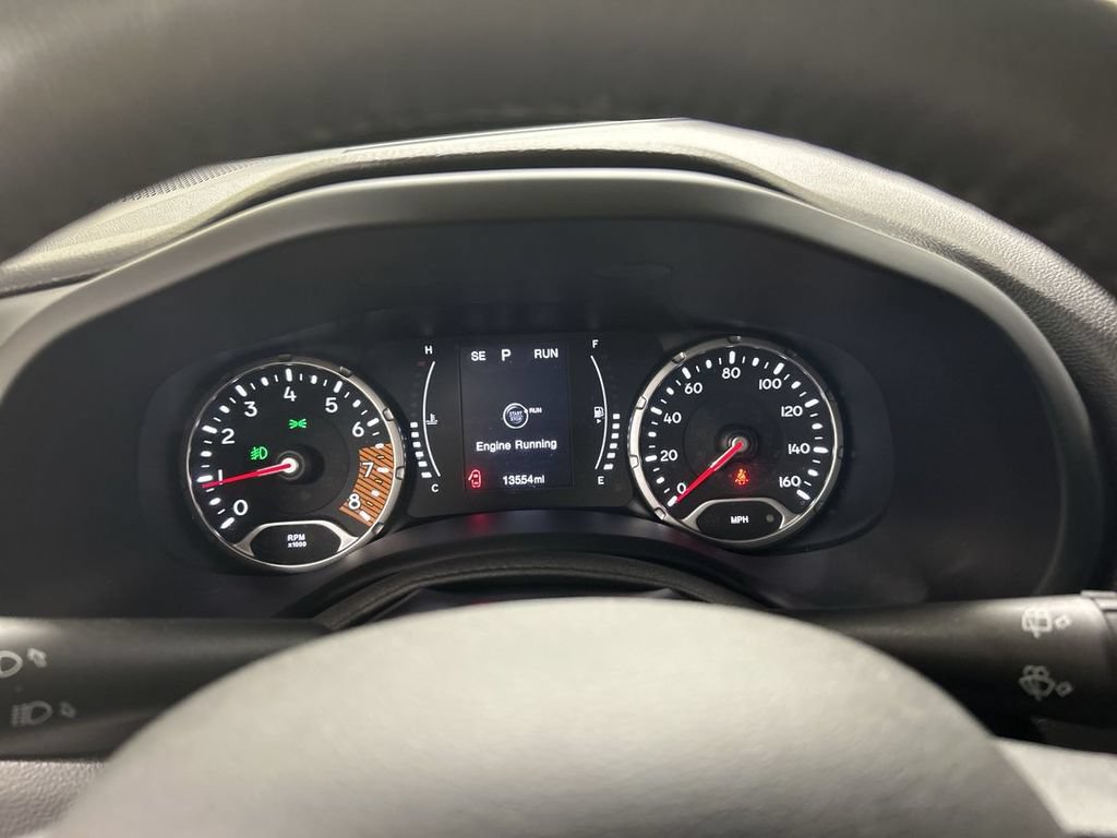 Used 2023 Jeep Renegade Latitude w/ Premium Group AWD/4WD image 13