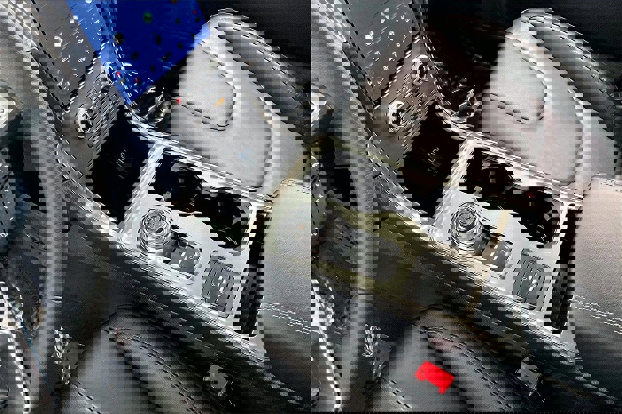 Used 2022 Ford Edge Titanium image 17