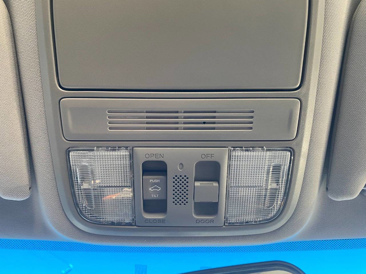 Used 2011 Honda Accord EX image 21