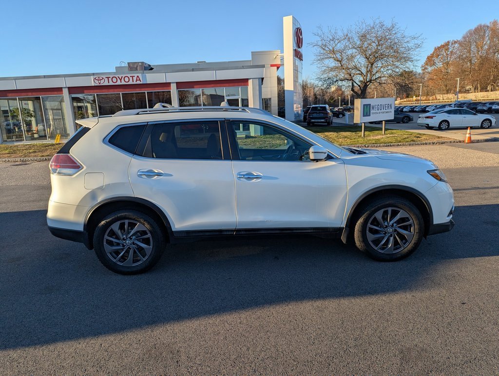 Used 2016 Nissan Rogue SL w/ SL Premium Package image 6